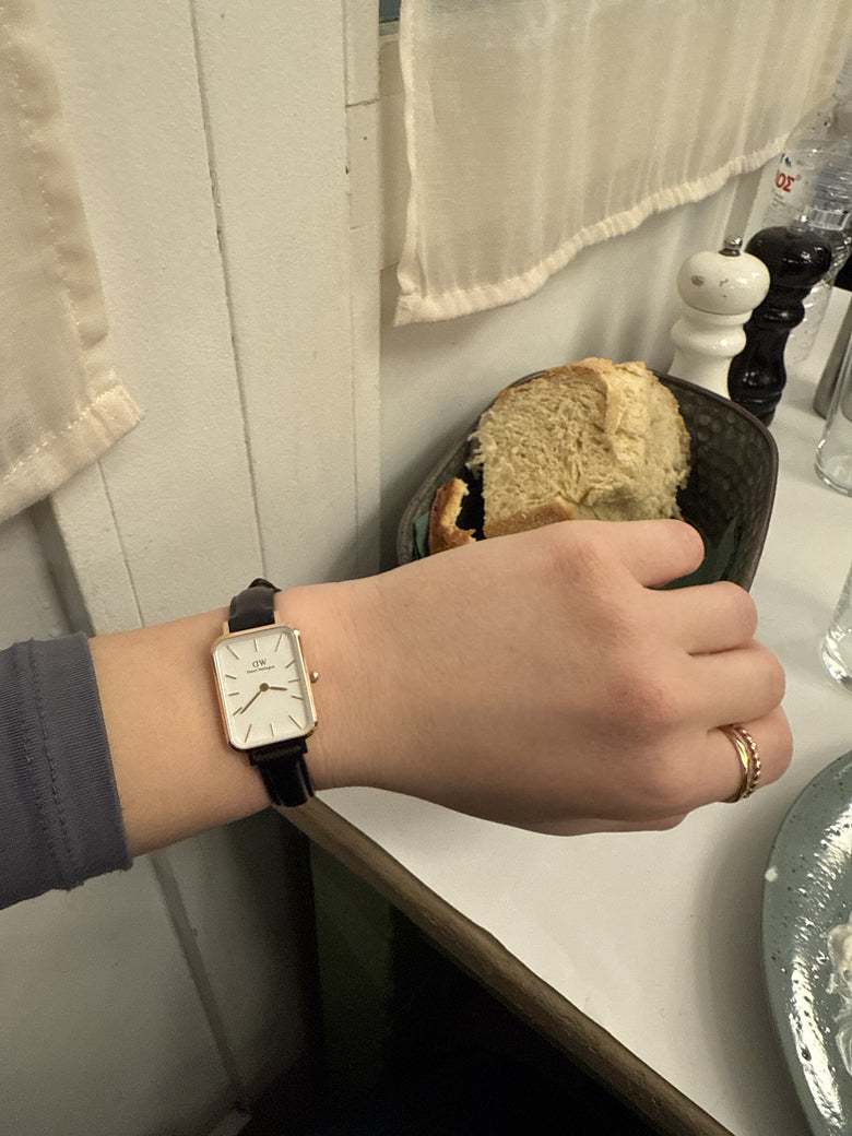 Photo from a customer review: 5 out of 5 stars, Anna