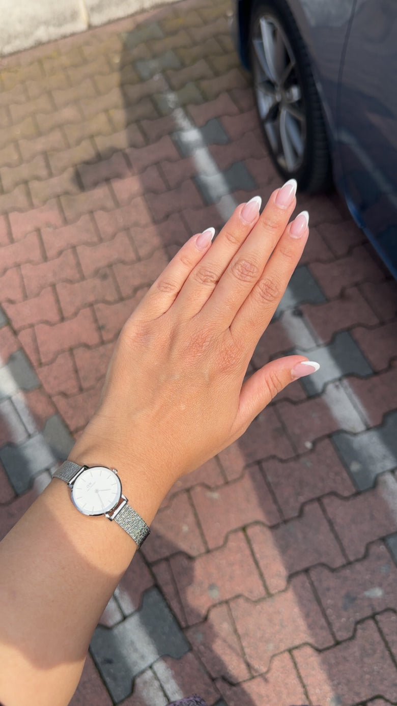 Photo from a customer review: 5 out of 5 stars, Maliha