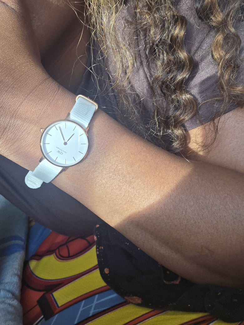 Photo from a customer review: 5 out of 5 stars, Sisi
